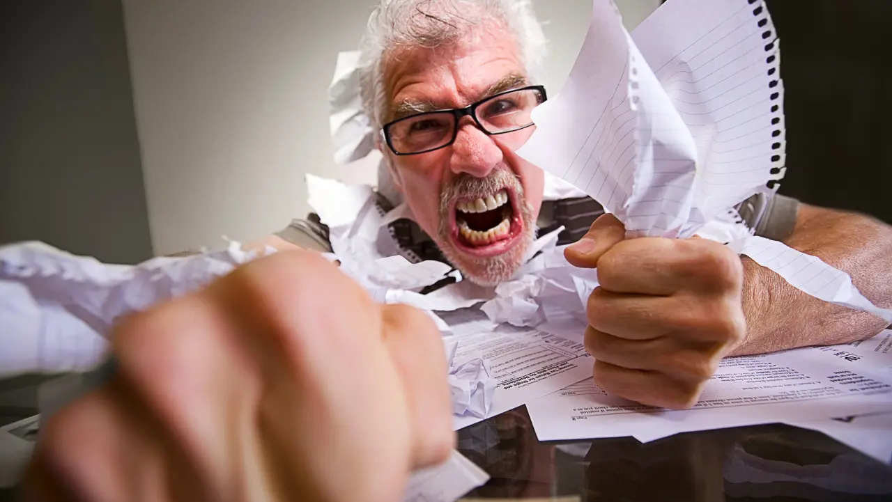 Angoisse liquide : comment transformer votre peur de l’avenir en pouvoir d’agir financier